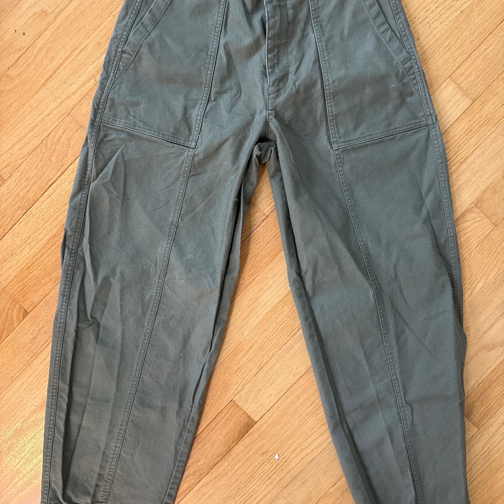 Old Navy high rise barrel leg green pants size 6 Tall - Picture 3 of 5